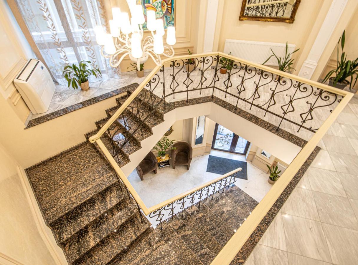 Vintage Na Bulvare Odessa Extérieur photo